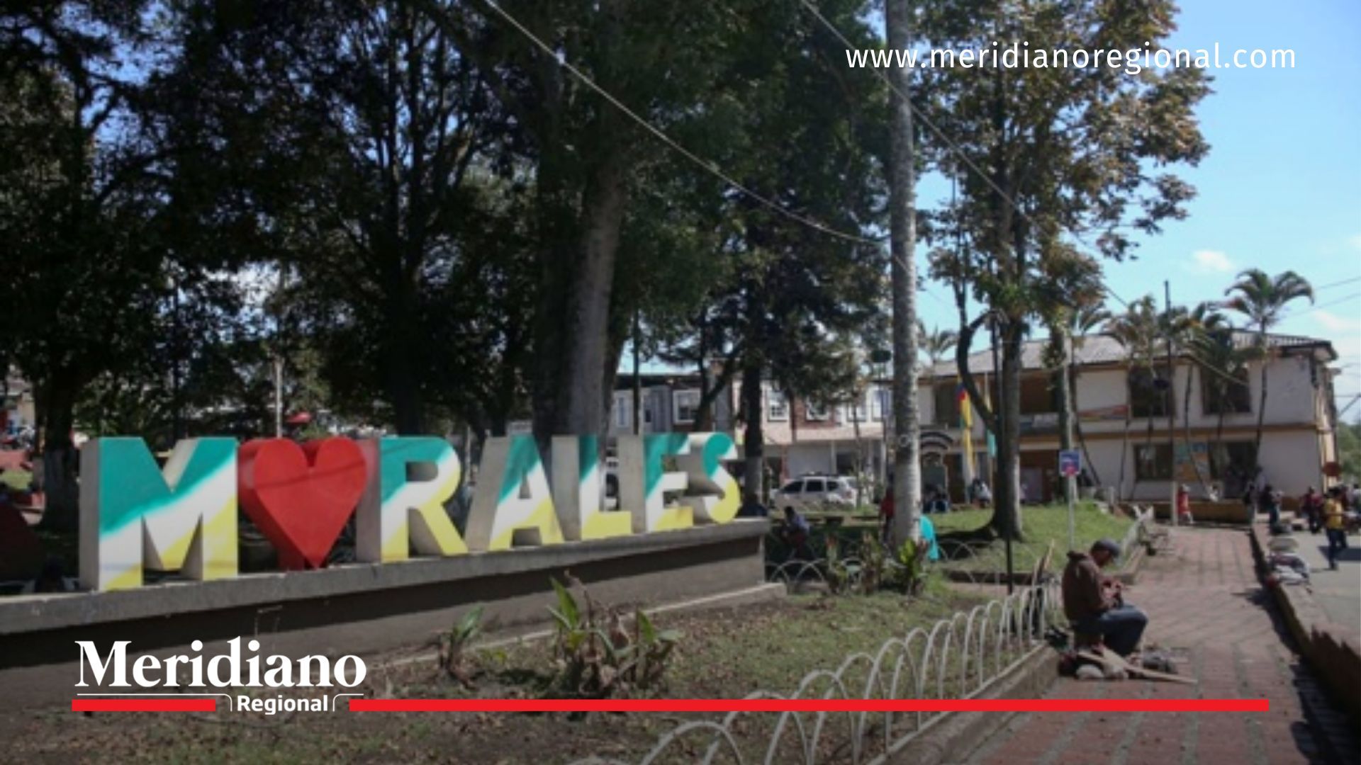 (Vídeos) Así fue el ataque de las Disidencias en Morales: los guerrilleros llegaron hasta el parque principal