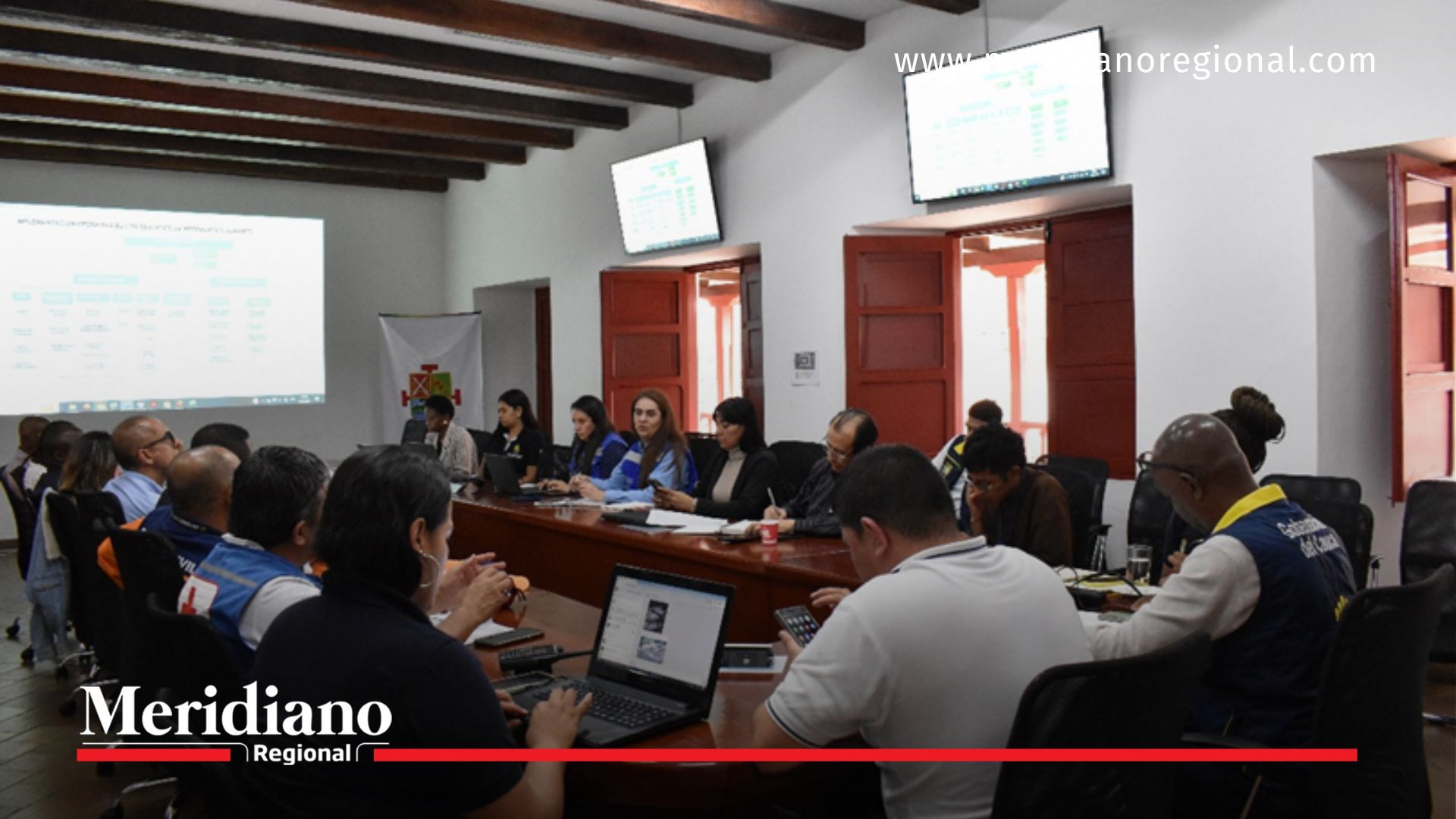 La Gobernación instaló Puesto de Mando Unificado por alerta naranja del volcán Puracé