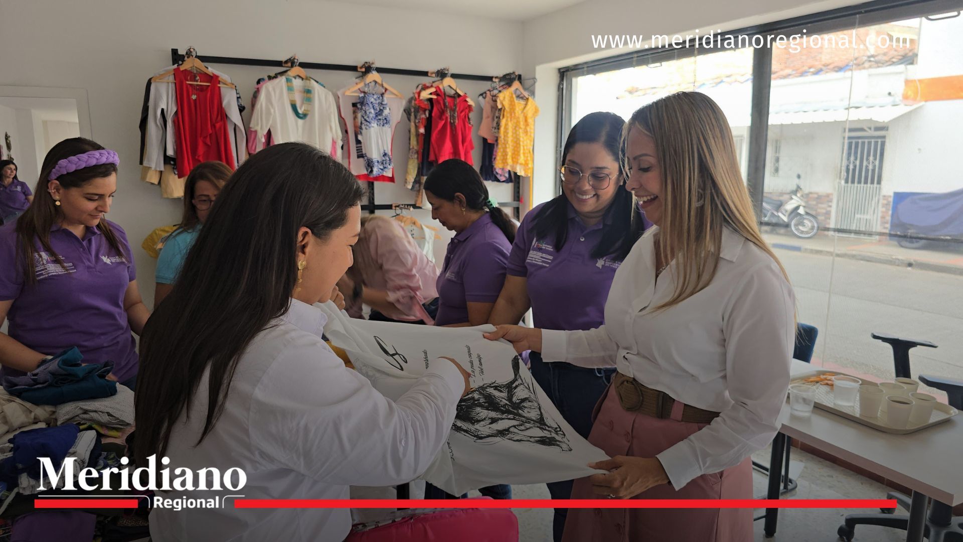 Ropero de Inclusión en Buga recibe 200 prendas para apoyar a mujeres del Valle
