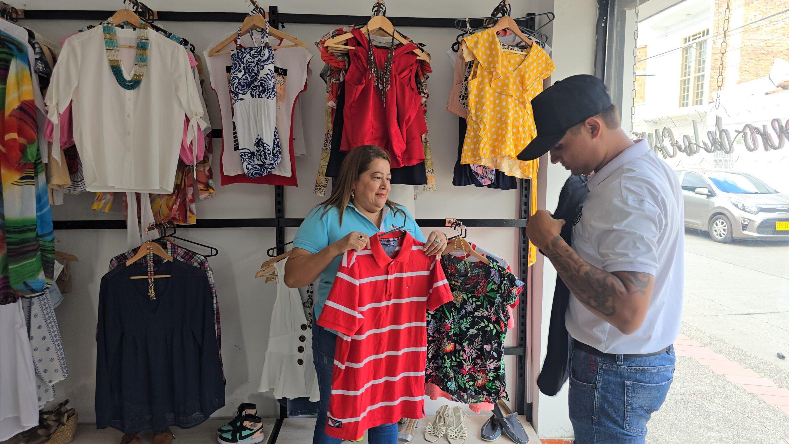 Ropero de Inclusión en Buga recibe 200 prendas para apoyar a mujeres del Valle - Meridiano Regional Ropero de Inclusión en Buga recibe 200 prendas para apoyar a mujeres del Valle