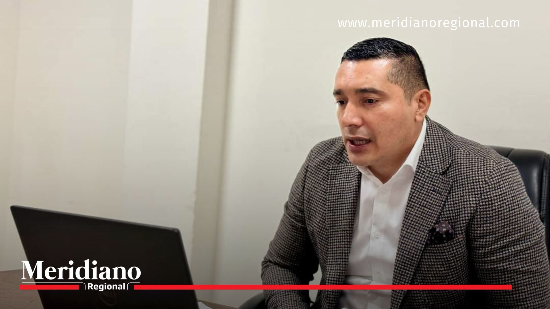 El Gobernador del Cauca anuncia medidas para reducir desplazamiento en Argelia