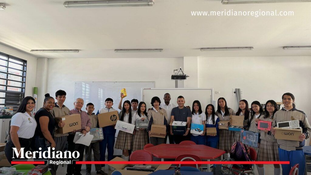 Gobernación del Cauca fortalece la educación con la entrega de kits tecnológicos en Timbío - Meridiano Regional Gobernación del Cauca fortalece la educación con la entrega de kits tecnológicos en Timbío