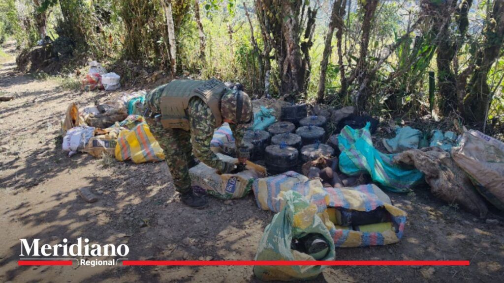 Desmantelan enorme depósito de explosivos en Nariño