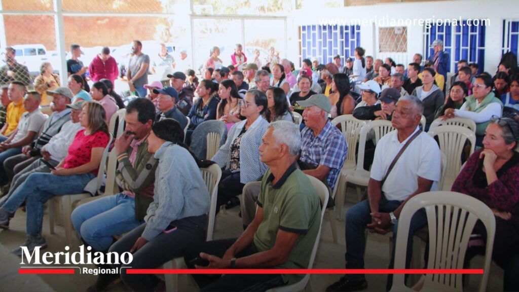 Alcalde de Popayán - Juan Carlos Muñoz Bravo - Vereda El Tablón -Mejoramiento de vías rurales - Infraestructura vial Popayán - Acceso a agua potable Popayán - Gestión municipal Popayán - noticias cauca - Meridiano Regional Alcalde de Popayán - Juan Carlos Muñoz Bravo - Vereda El Tablón -Mejoramiento de vías rurales - Infraestructura vial Popayán - Acceso a agua potable Popayán - Gestión municipal Popayán - noticias cauca