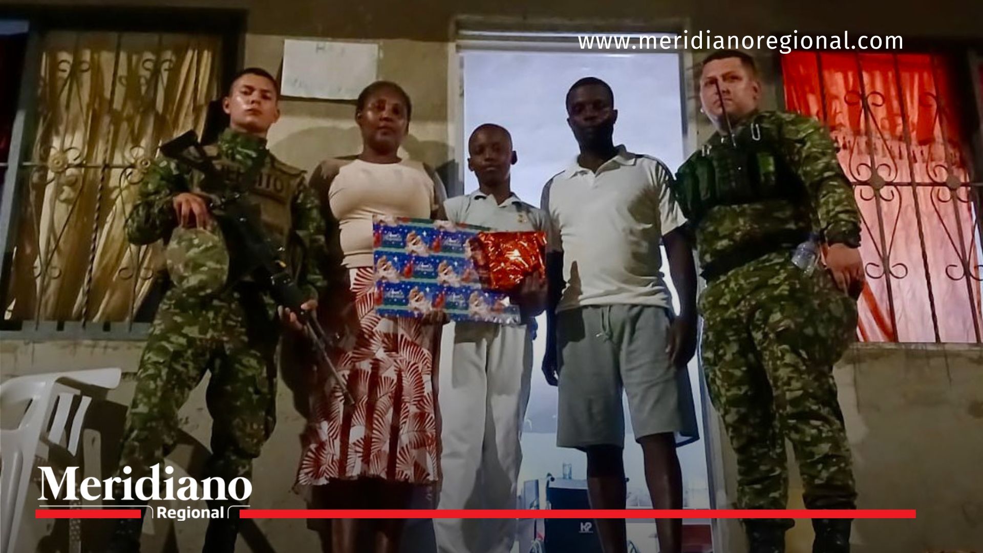 Ejército llevó alegría a Pueblo Nuevo en Navidad Ejército Nacional- visita- alegría- regalos- Navidad- comunidad- barrio- Pueblo Nuevo- López de Micay- Cauca- Colombia-