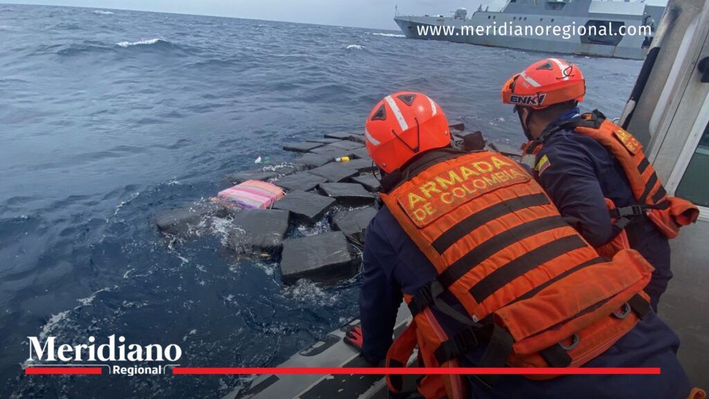 Armada de Colombia- interceptación- cargamento- alijo- cocaína- droga- operativo- Valle del Cauca- toneladas- denuncia- Pacífico Colombiano-