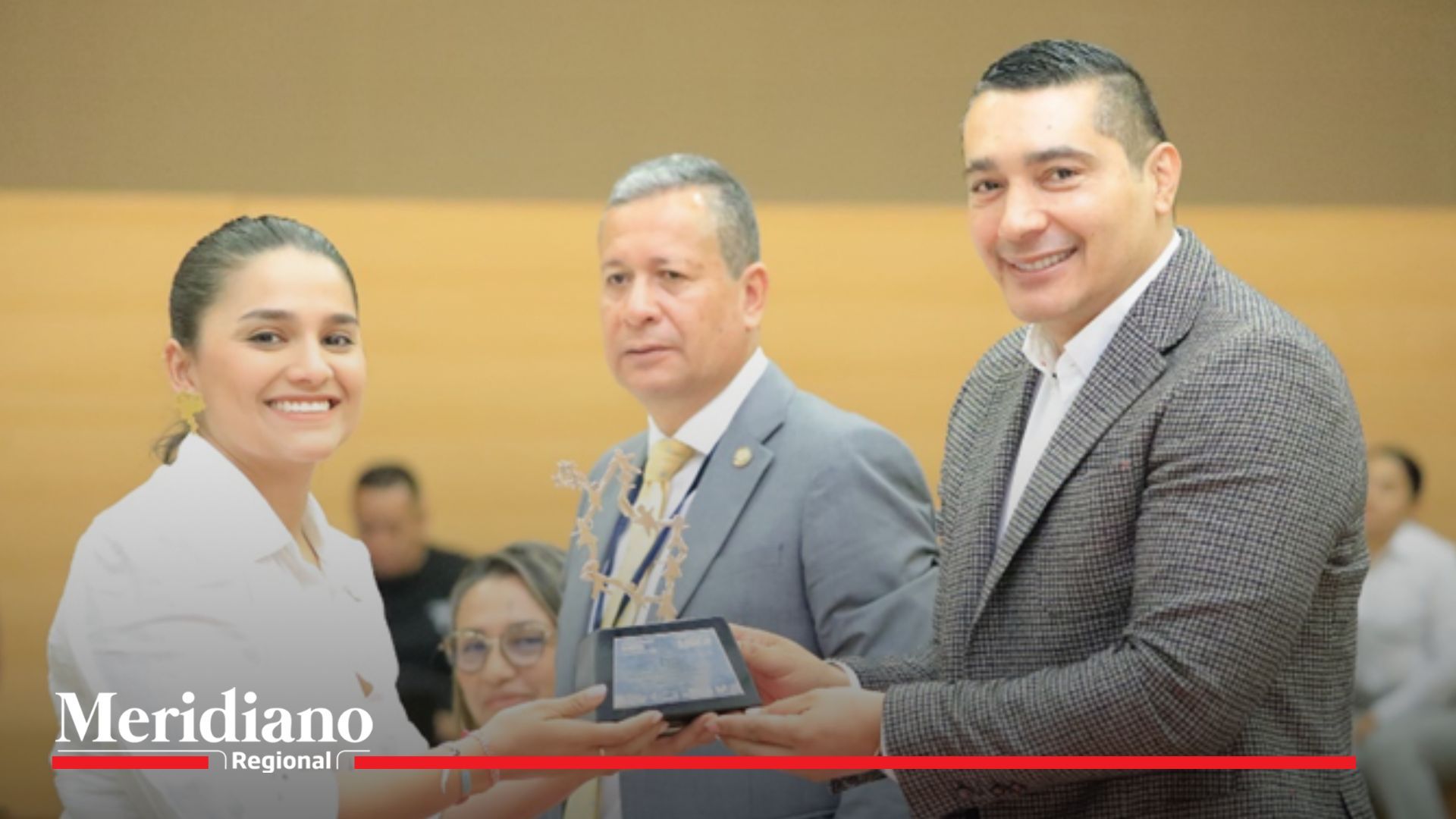 Gobernador del Cauca - Jorge Octavio Guzmán - Premio Construyendo Sueños - Colombia Líder - Inclusión social - Infancia y juventud - Plan de Desarrollo Departamental