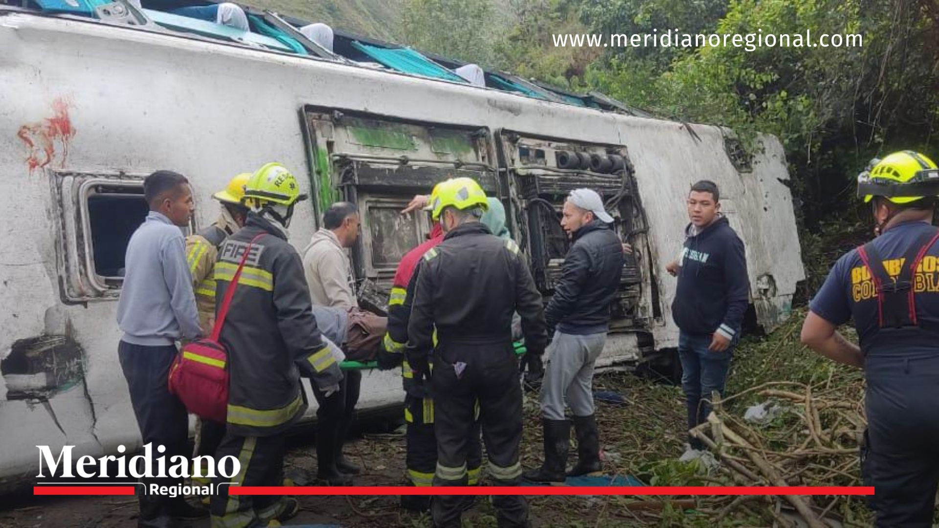Accidente en vía Pasto-Ipiales deja 29 heridos emergencia- accidente- tragedia- fallecidos- lesionados- abismo- turistas- bus- vía- Pasto- Ipiales- Nariño- Colombia-