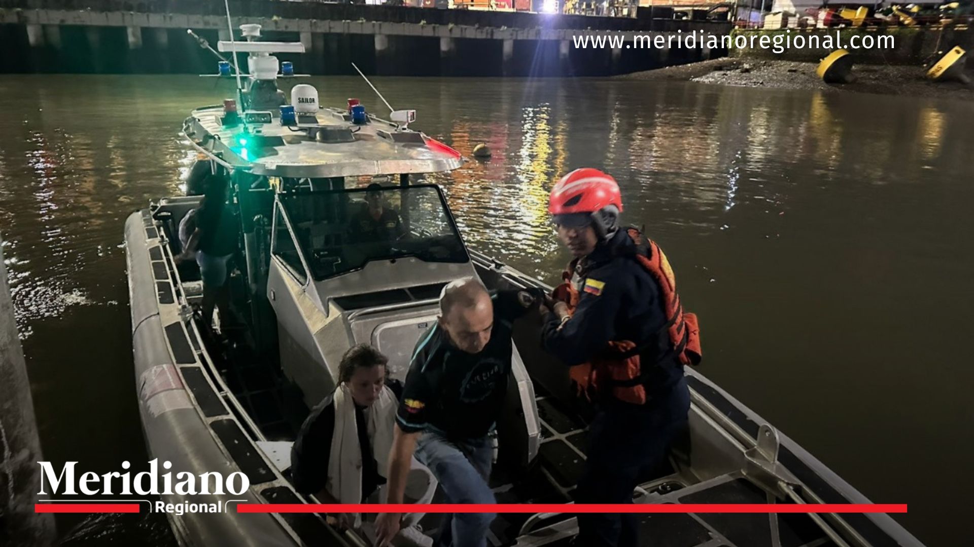 Evacuación de emergencia en Buenaventura Evacuación- emergencias- pacientes- salud- hospital- traslado- atención médica- respuesta- Armada de Colombia- Buenaventura- Valle del Cauca- Colombia-