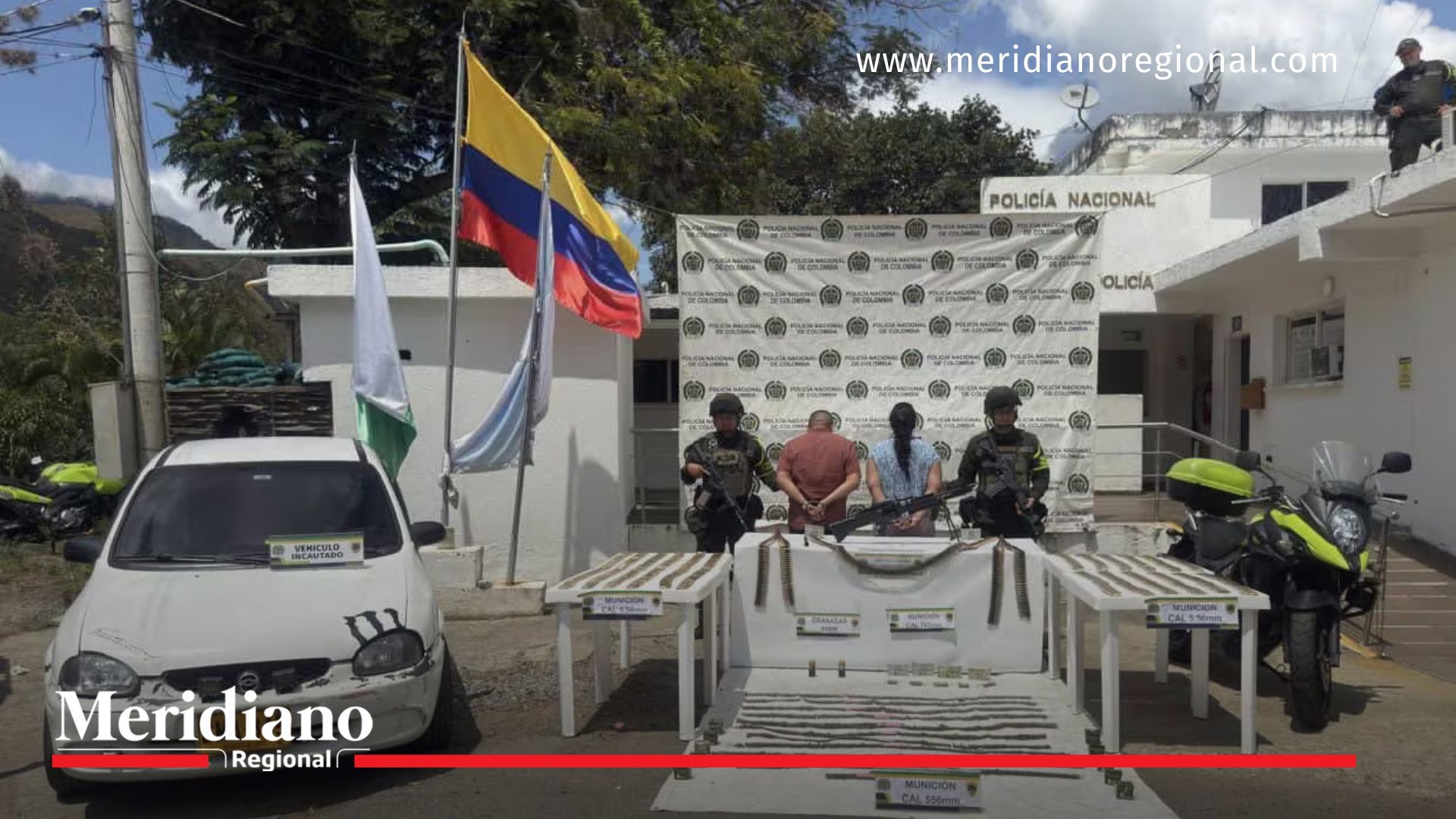 Pareja detenida con arsenal de guerra en Dagua Pareja detenida - armas incautadas - Policía de Tránsito - Valle del Cauca - Buenaventura - crimen organizado - arsenal de armas - extorsión - narcotráfico - grupos ilegales - Frente 49 FARC - Fiscalía General - bandas criminales - seguridad regional - puerto de Buenaventura - tráfico de armas - investigación en curso - control rutinario - Fuerza Pública - antecedentes por extorsión-