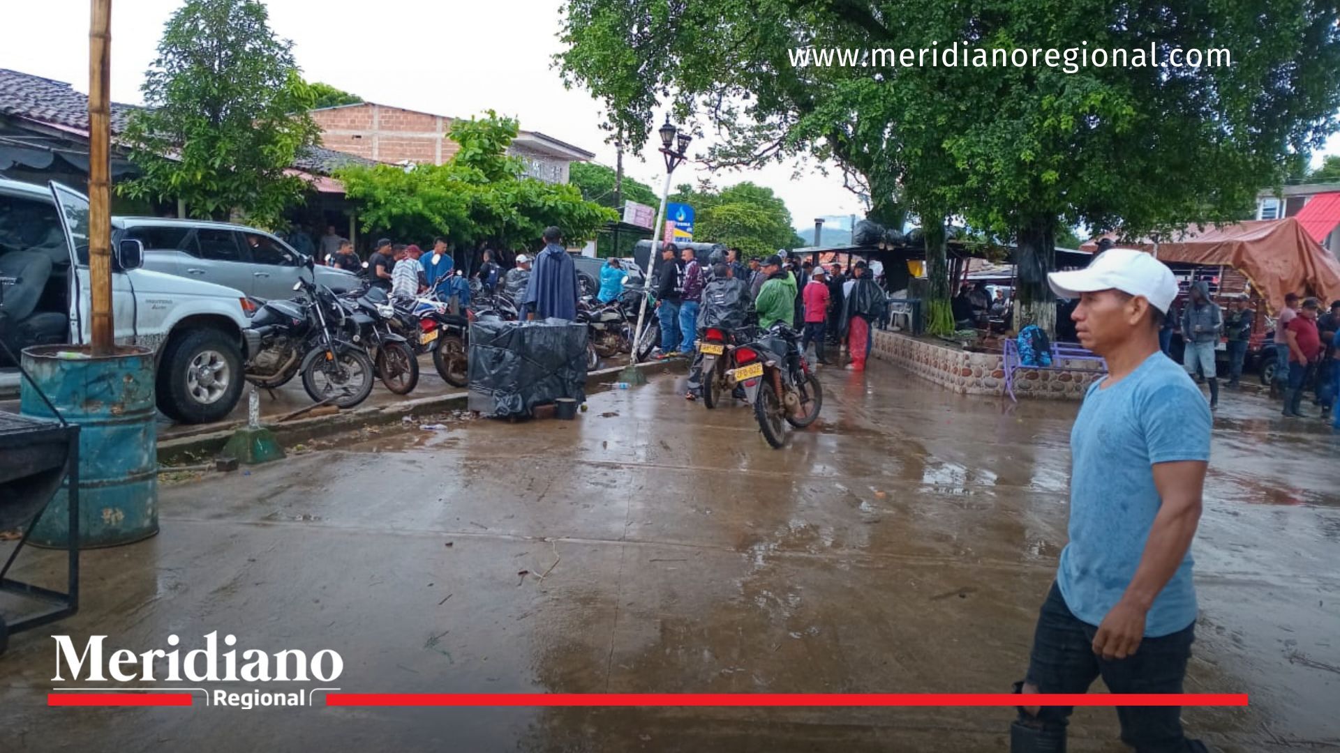 Comunidades protestan por cortes de energía Comunidades- Cordillera Patiana- protesta- cortes- energía eléctrica- malestar- servicio- CEO- bloqueo- vía Panamericana- Patía- Cauca- Colombia-