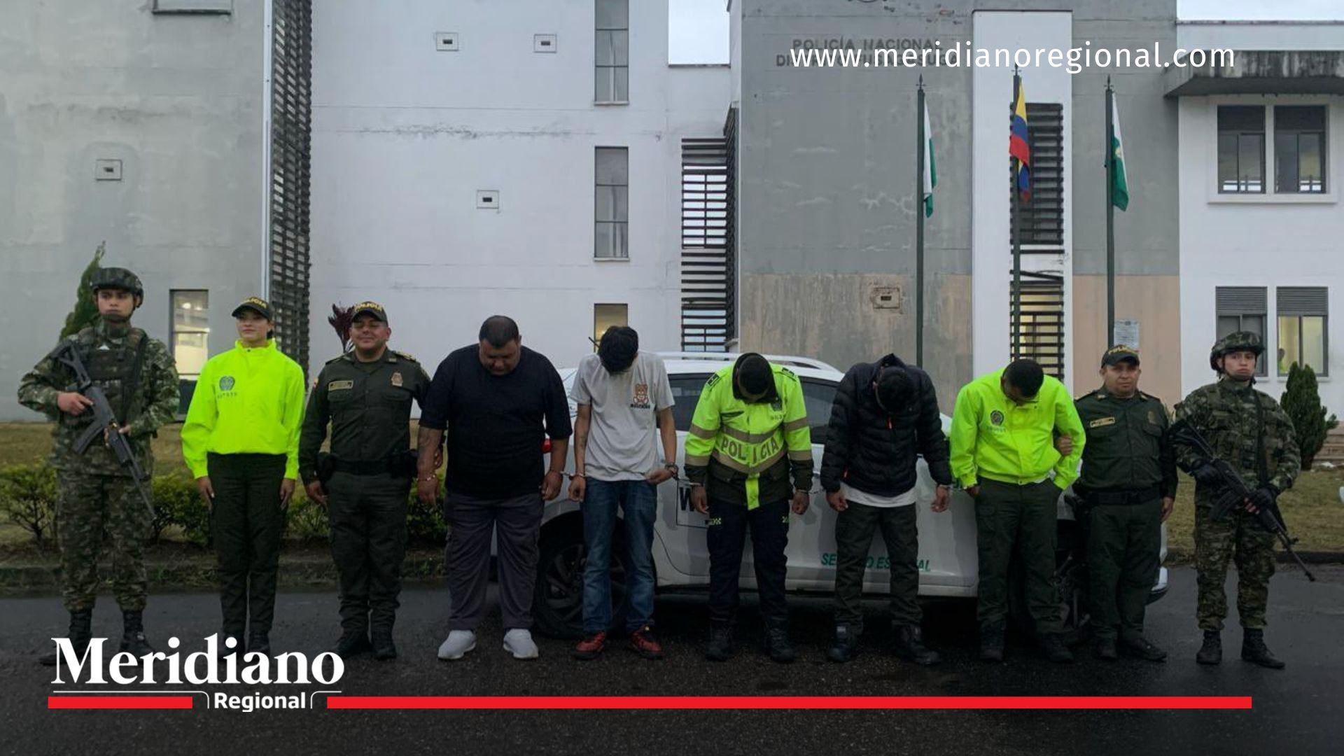 Cinco capturados por imitar fuerzas oficiales capturados-fuerzas-oficiales-silvania-cundinamarca-uso-ilegal-uniformes-insignias-detenciones-ejército-nacional-policía-captura-delito-