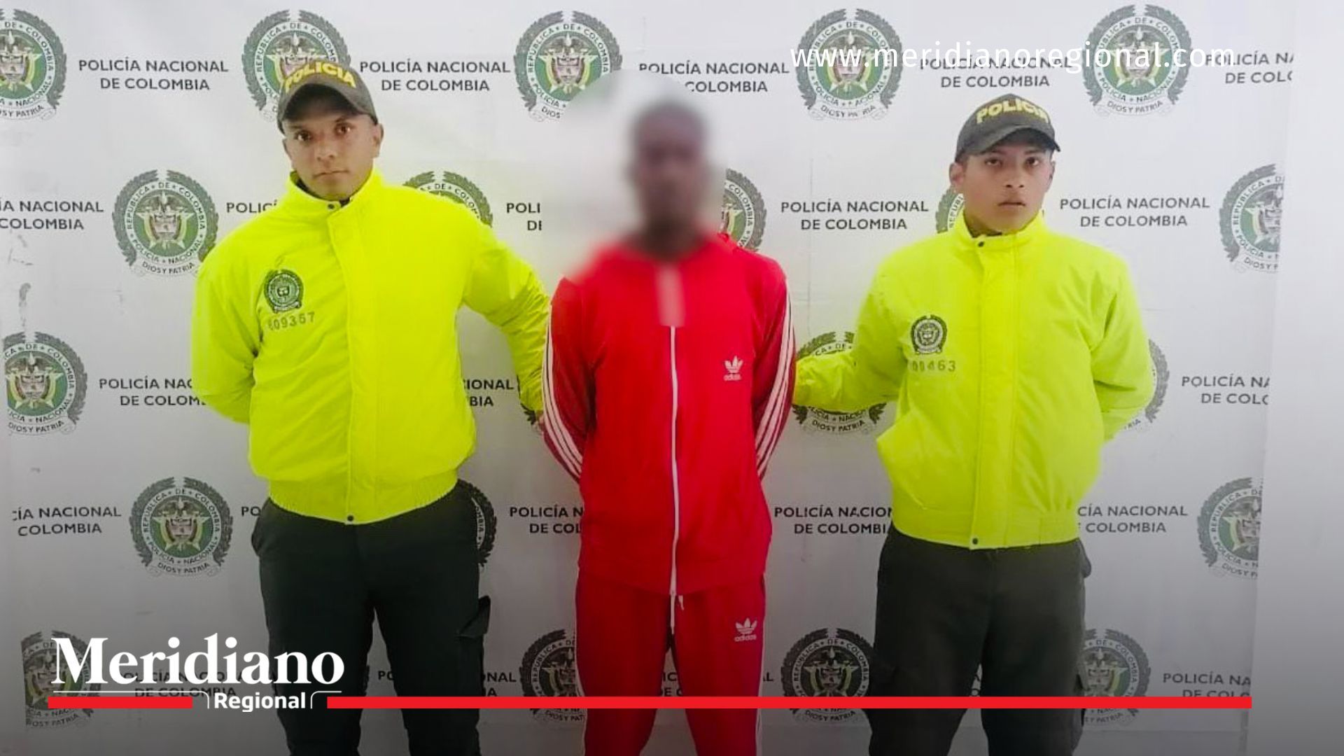 Detienen a hombre por porte ilegal de armas en Ipiales captura - Ipiales - porte ilegal de armas - DIJIN - Policía Nacional - orden judicial - detenido - frontera Ecuador - delito grave - seguridad pública - Nariño - circulación ilegal de armas - operativo policial - captura en Ipiales -