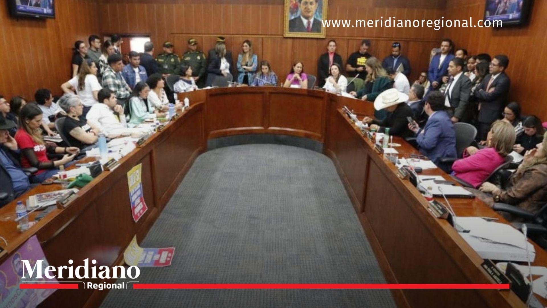 la Reforma laboral -La reforma laboral archivada desata amenazas a congresistas reforma-laboral-archivada - amenazas-congresistas - Gustavo-Petro - Congreso-Colombia - consulta-popular - manifestaciones-reforma-laboral - Comisión-Séptima-Senado - seguridad-congresistas - recurso-de-apelación-la Reforma laboral -