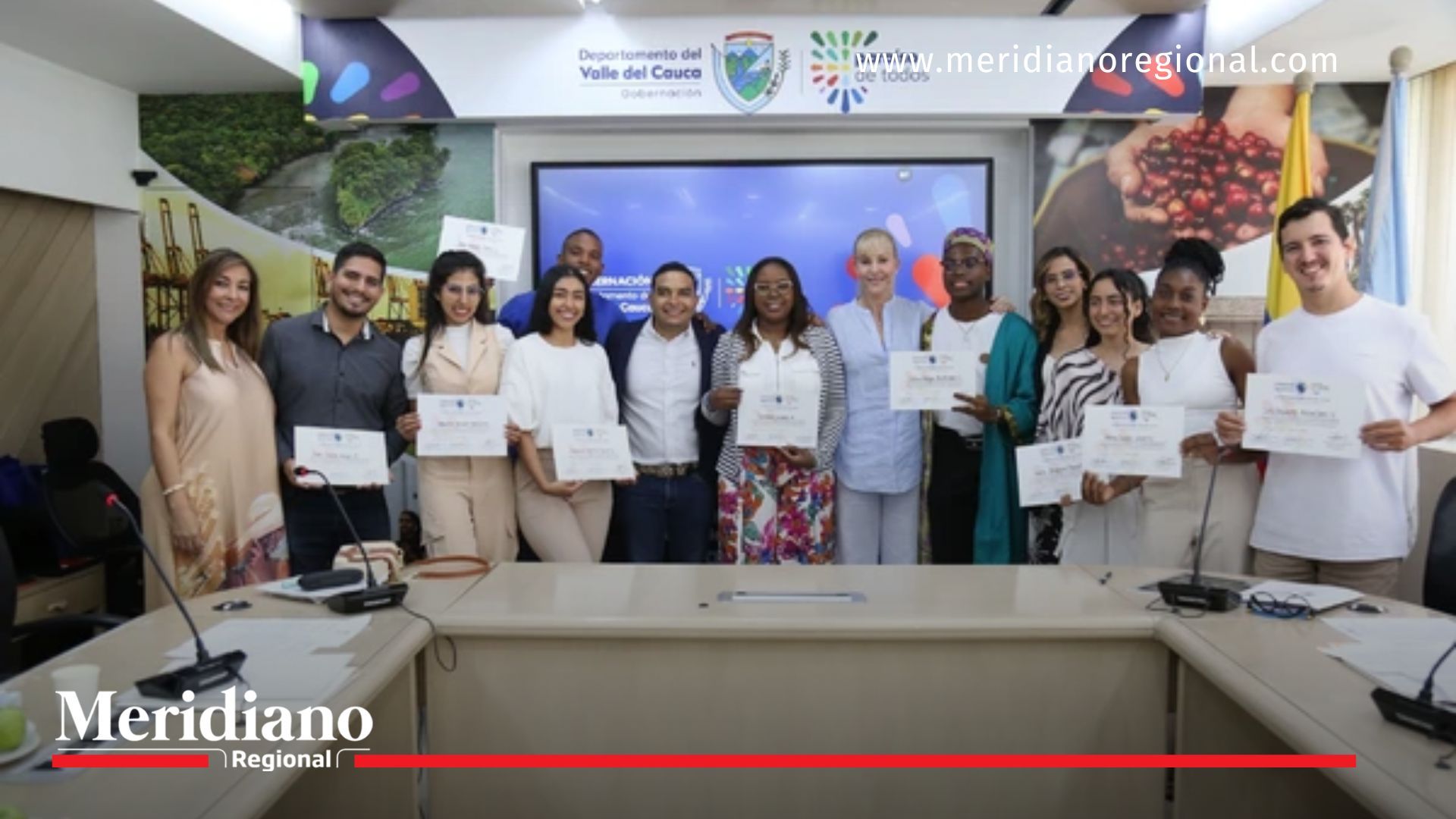 jóvenes -Jóvenes asumen liderazgo en el Valle del Cauca jóvenes-liderazgo-Valle-del-Cauca-Plataforma-Juventud-oportunidades-empleo-educación-emprendimiento-Gobernación-del-Valle-programas-beneficios-jóvenes -
