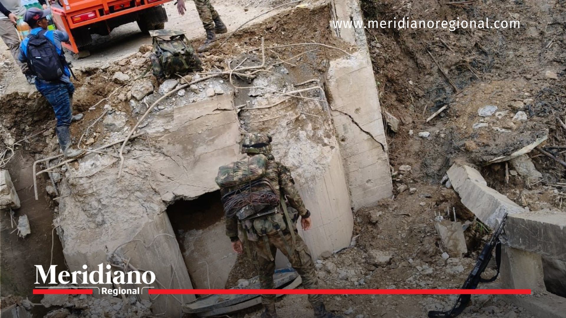 Grupo armado -Grupo armado destruye puente y deja miles incomunicados grupo-armado-cauca-destruye-puente-miles-incomunicados-crisis-humanitaria-fuerza-publica-enfrentamientos-explosivos-seguridad-violencia-Grupo armado -