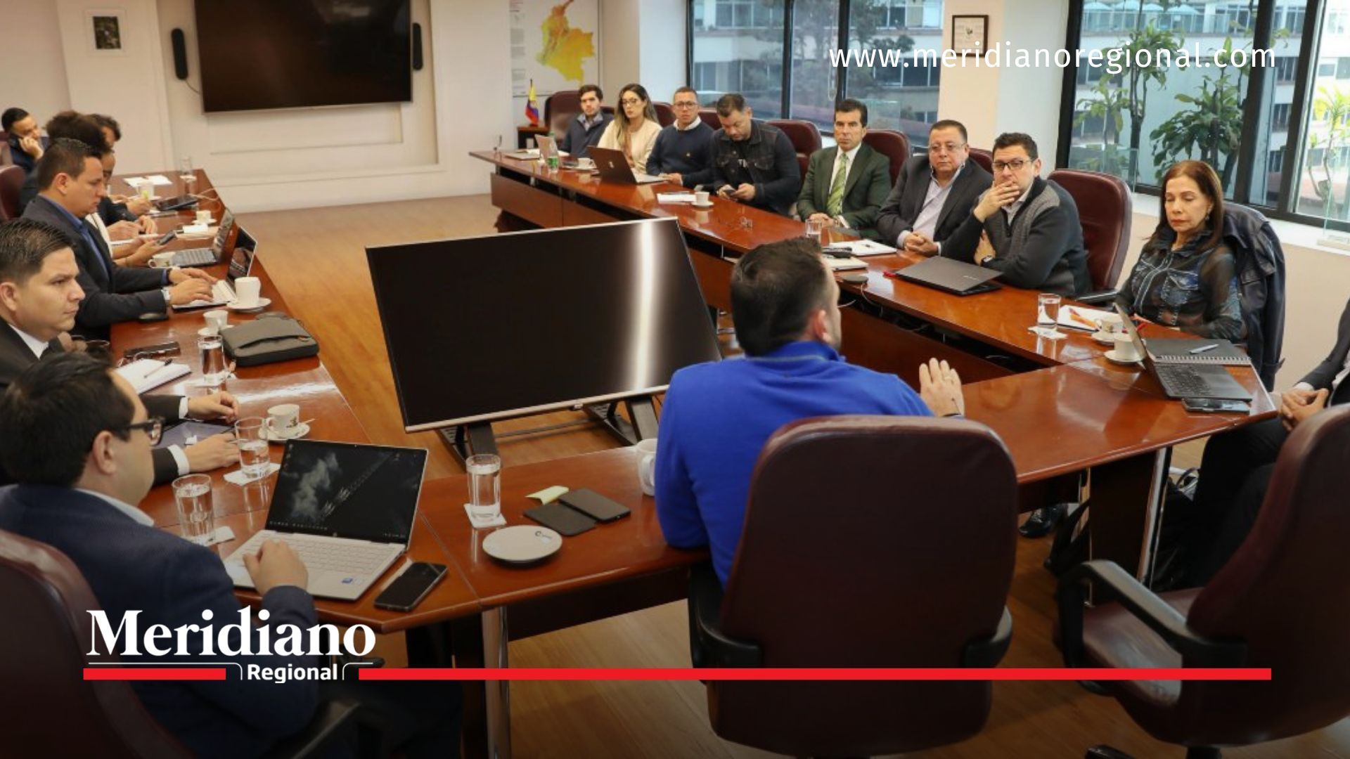Ministro Palma pide completar la CREG para bajar tarifas de energía y gas