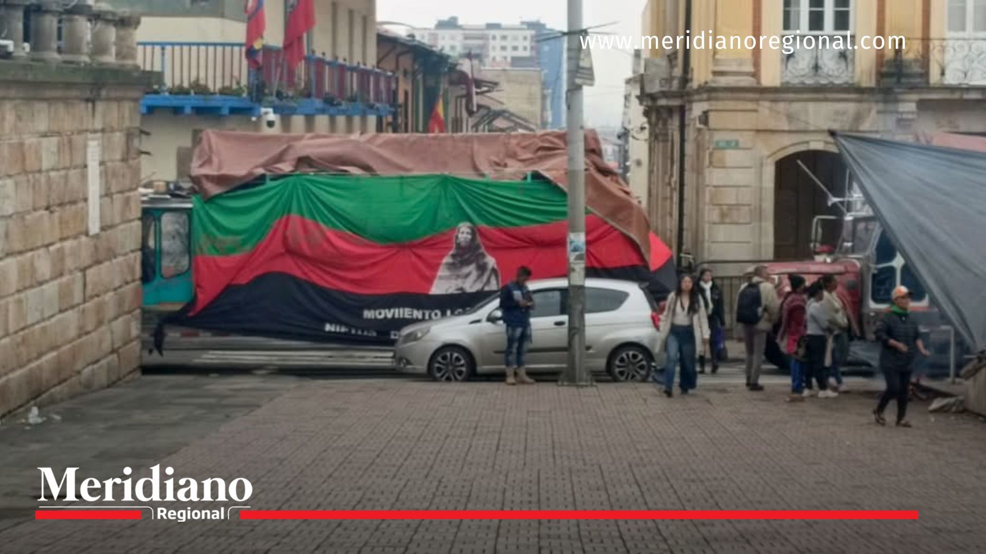 miles de -Miles de indígenas acampan en la Plaza de Bolívar minga-indígena-bogotá-plaza-de-bolívar-protesta-gobierno-petro-incumplimientos-territorios-derechos-manifestación-miles de -