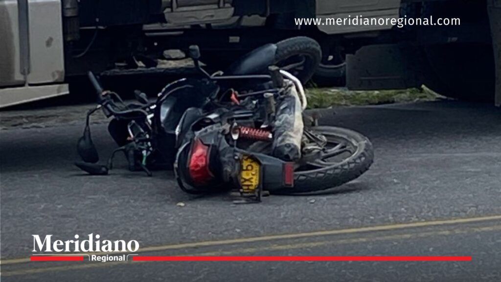 motociclista-murio-choque-popayan-via-panamericana-accidente-los-faroles-camion-de-carga-sur-de-popayan-tragedia-vial-
