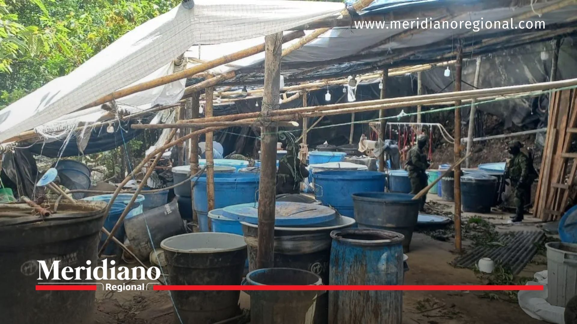 Fuerzas Militares desmantelaron un megalaboratorio de cocaína en Nariño y capturaron a cabecillas de red transnacional en el Valle del Cauca.