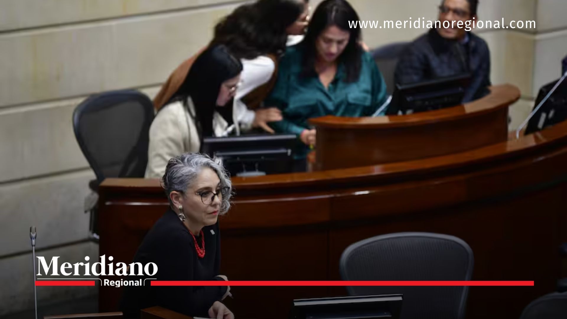 El Congreso de Colombia archivó por enésima vez el proyecto para reducir su salario. No hubo cuórum y senadores abandonaron el recinto.