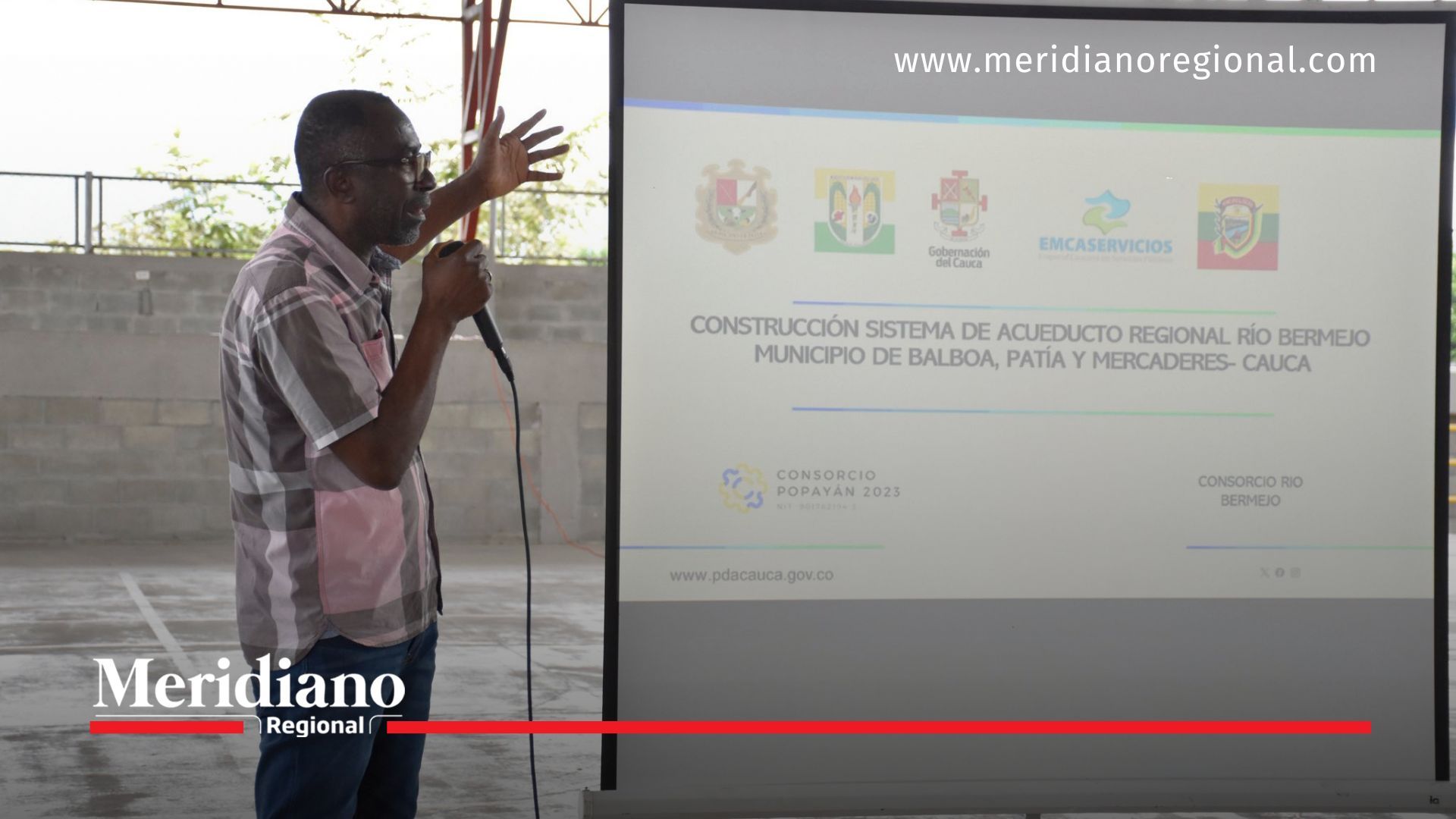 Audiencia pública en El Estrecho, Patía, donde la comunidad conoció los avances del Acueducto Regional Río Bermejo.