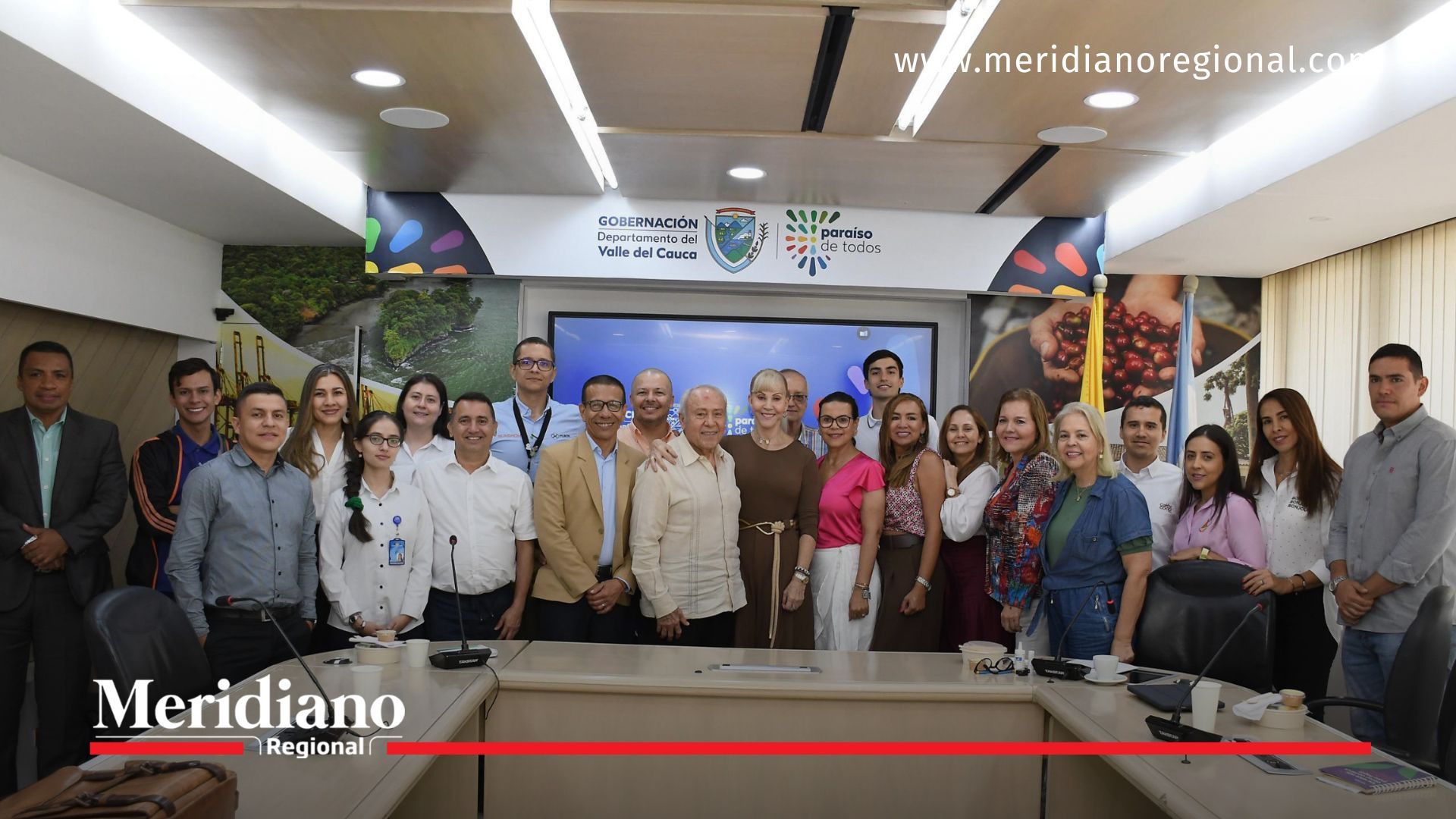 Gobernación del Valle del Cauca - encuentro institucional - sala de juntas Gobernación - funcionarios Valle del Cauca - liderazgo regional