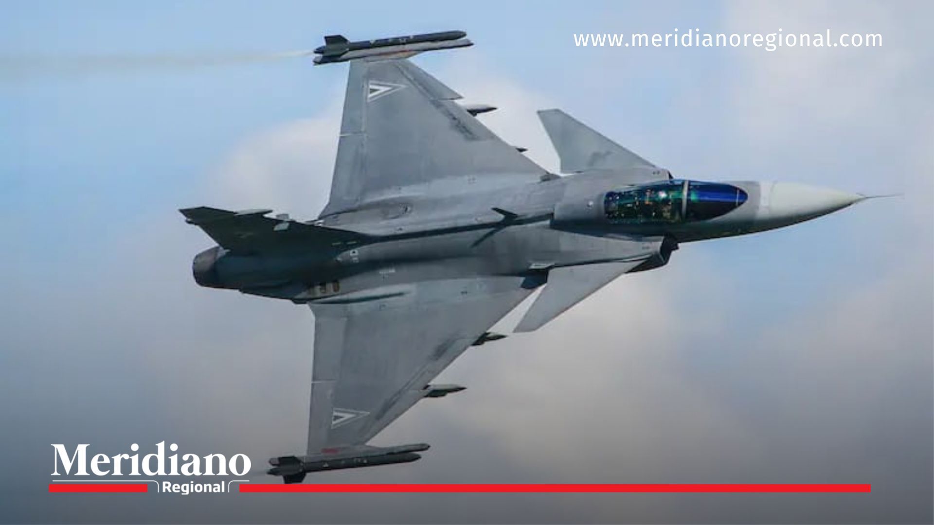 Avión Gripen E en vuelo durante exhibición en Colombia, parte de la F-AIR 2025