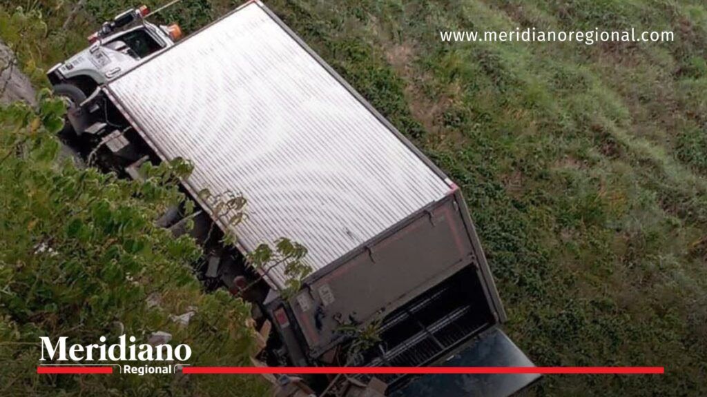 furgón en El Tambo - mercancía regada - vía Popayán El Tambo