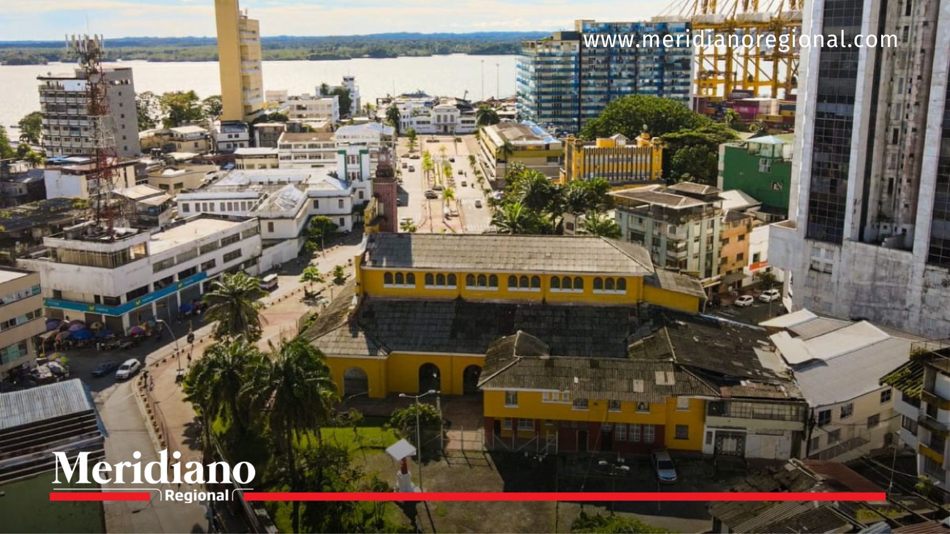Vista aérea de Buenaventura, epicentro del despliegue del Bloque de Búsqueda contra cabecillas de bandas criminales.