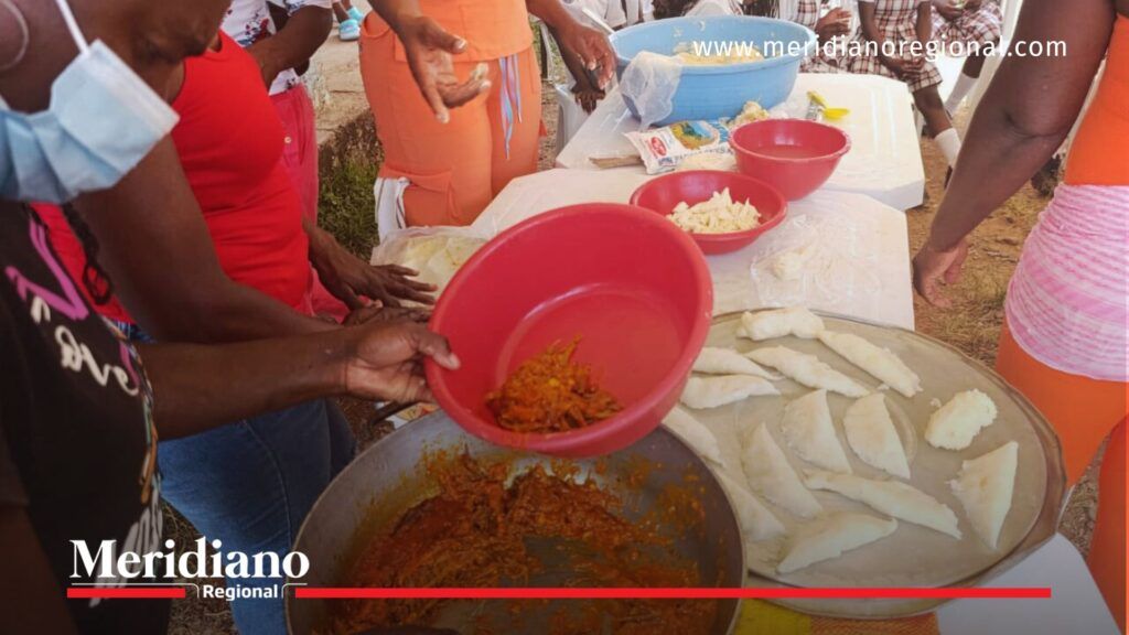 Empanadas de yuca, tradición y aprendizaje en San Joaquín - Meridiano Regional Mujeres de la comunidad de San Joaquín, Buenos Aires, Cauca, preparan empanadas de yuca en la jornada liderada por la ESE Norte 1 y el PIC Municipal.