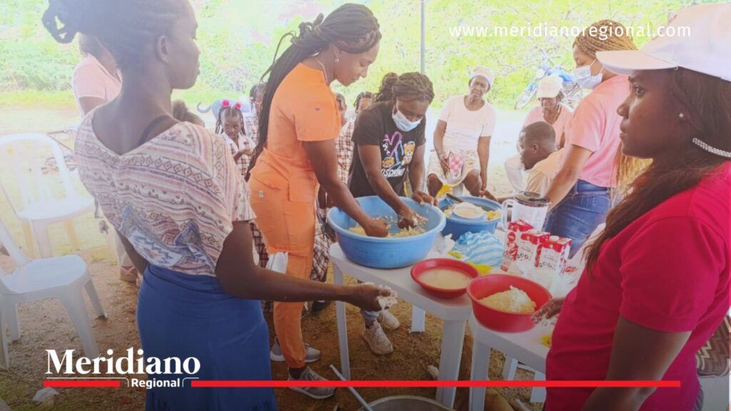 ESE Norte 1 y comunidad de San Joaquín se unen en sabores y saberes - Meridiano Regional Equipo de la ESE Norte 1 y comunidad de San Joaquín, Buenos Aires, Cauca, preparando alimentos a base de yuca en la jornada de sabores y saberes.