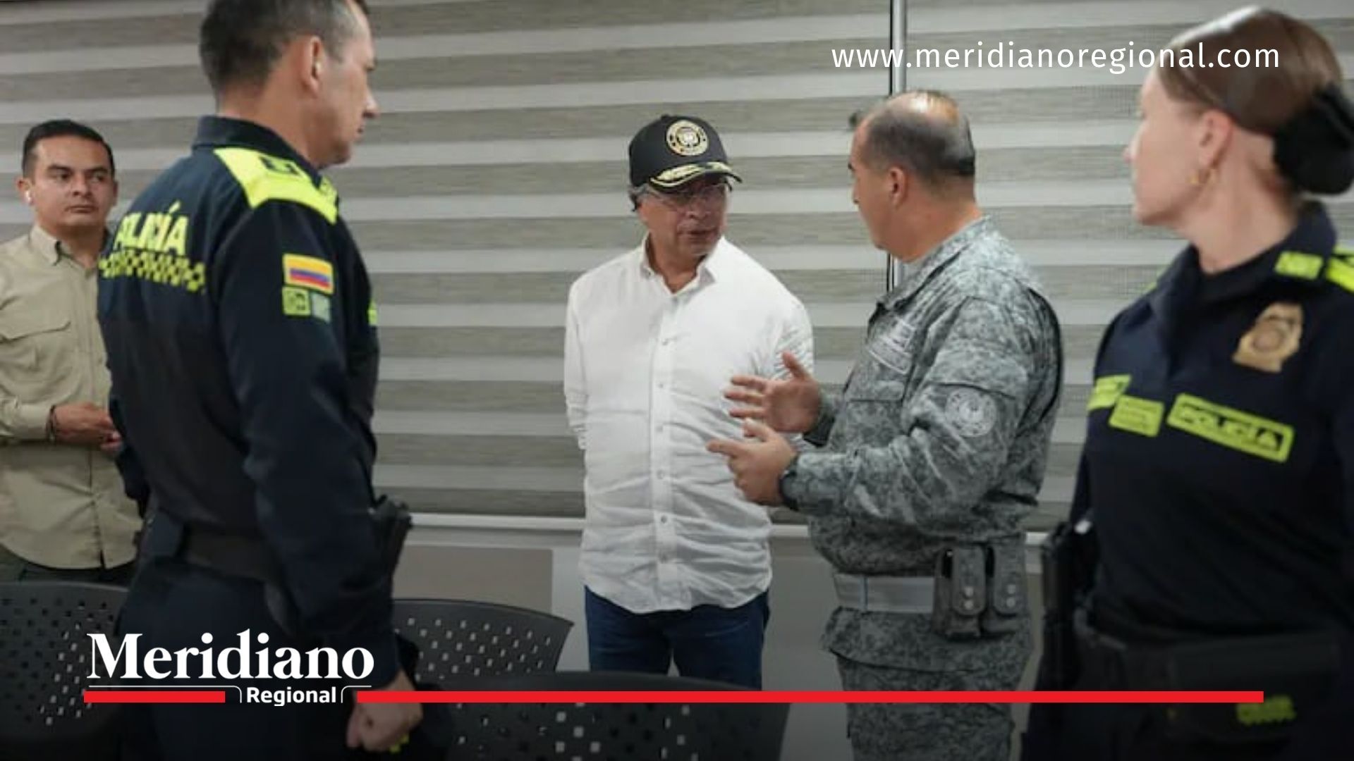 El presidente Gustavo Petro dialogó con mandos de la Fuerza Pública durante el consejo de seguridad en Cali.