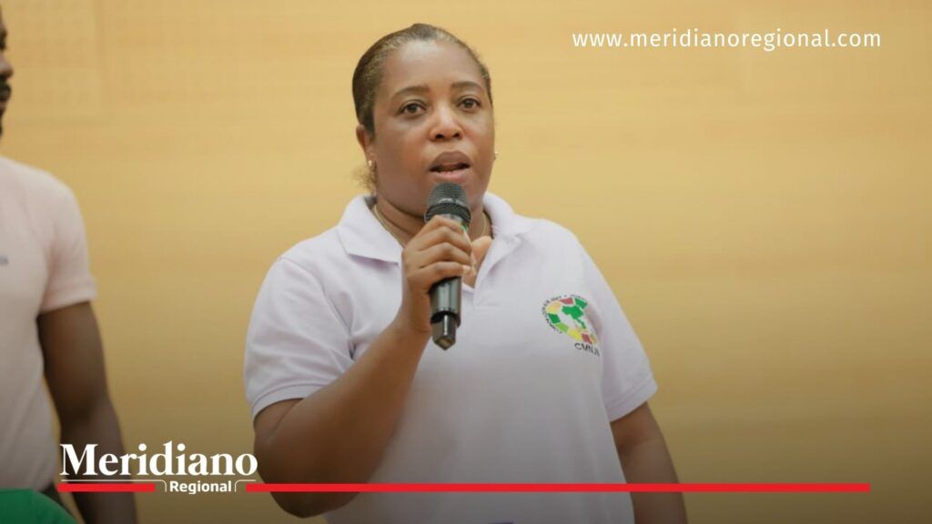 Lideresa social en la Mesa Territorial de Garantías en el Cauca - Meridiano Regional Lideresa social del norte del Cauca interviene en la Mesa Territorial de Garantías para líderes sociales y defensores de derechos humanos.
