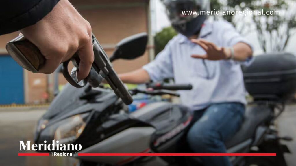 Robo en medio del tráfico en Cali - Meridiano Regional los sagaces - cali - moto atracadores - robos en el tráfico - policía metropolitana