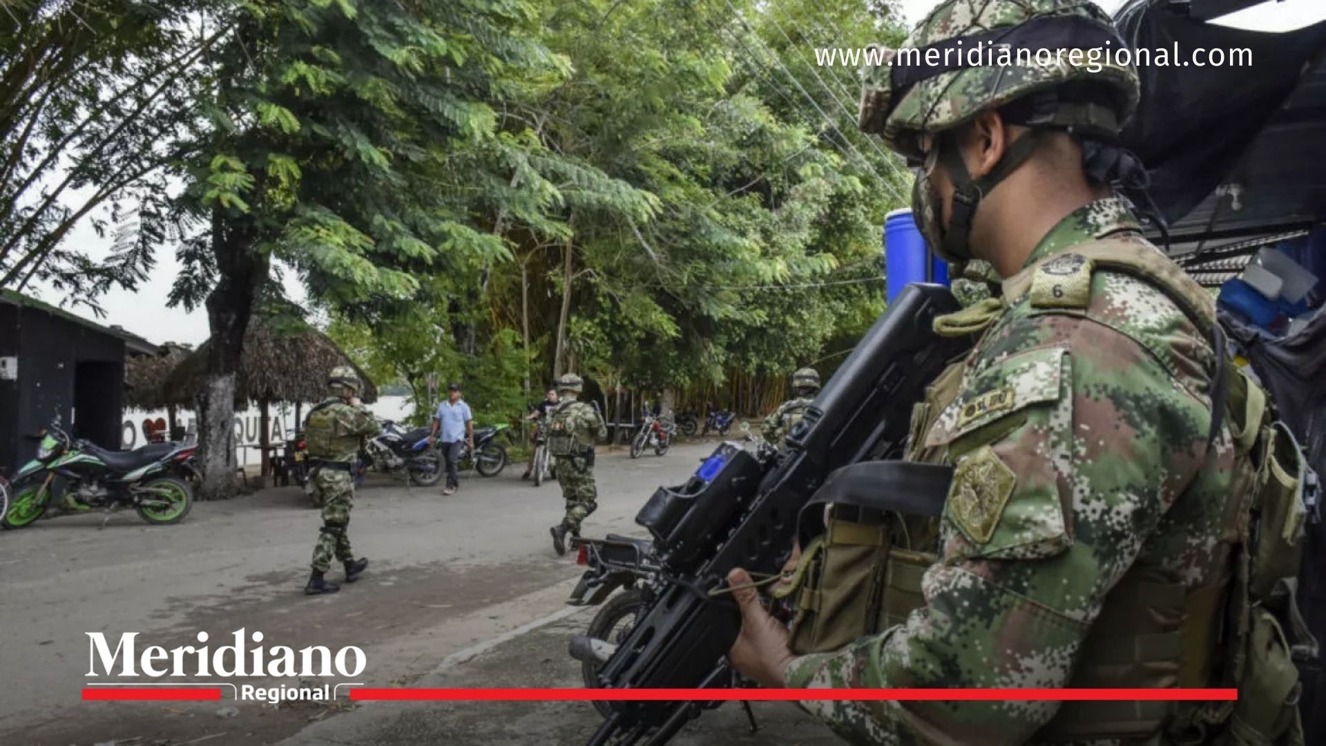 Tropas del Ejército Nacional reforzaron la seguridad en El Patía, Cauca, tras el atentado con carro bomba atribuido a disidencias.