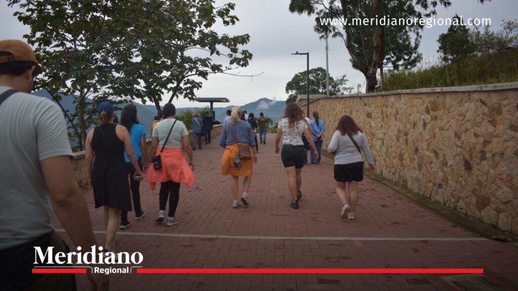 noticias Cali - turismo de naturaleza en Cali - ecoturismo en Cali - experiencias de naturaleza Cali - mariposario Andoke - Ecoparque Cristo Rey - San Felipe Birding - turismo sostenible en Cali