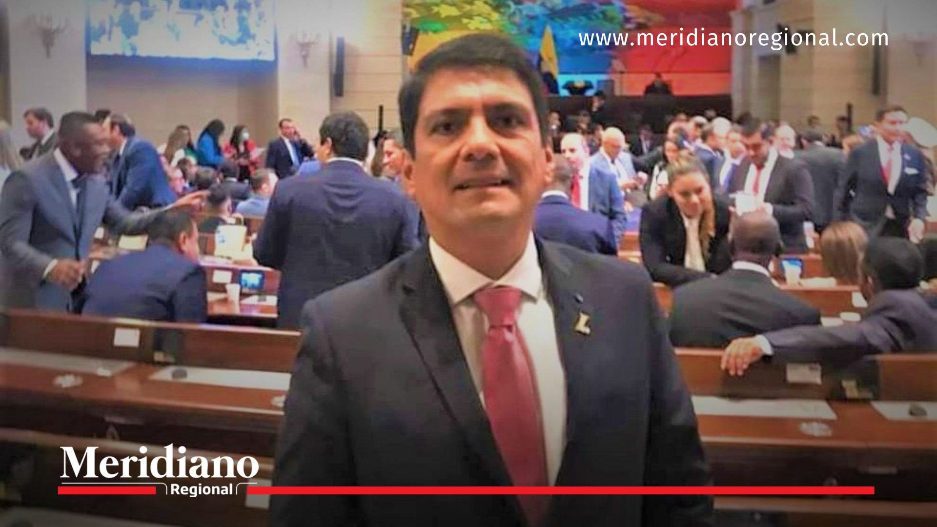 César Cristian Gómez en el Congreso de la República durante una sesión plenaria como representante a la Cámara por el Cauca.