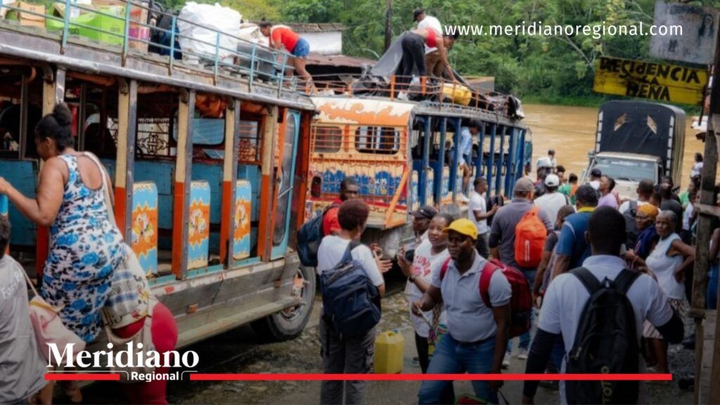 Bajo Calima - desplazamiento Buenaventura - familias en chivas - comunidades desplazadas