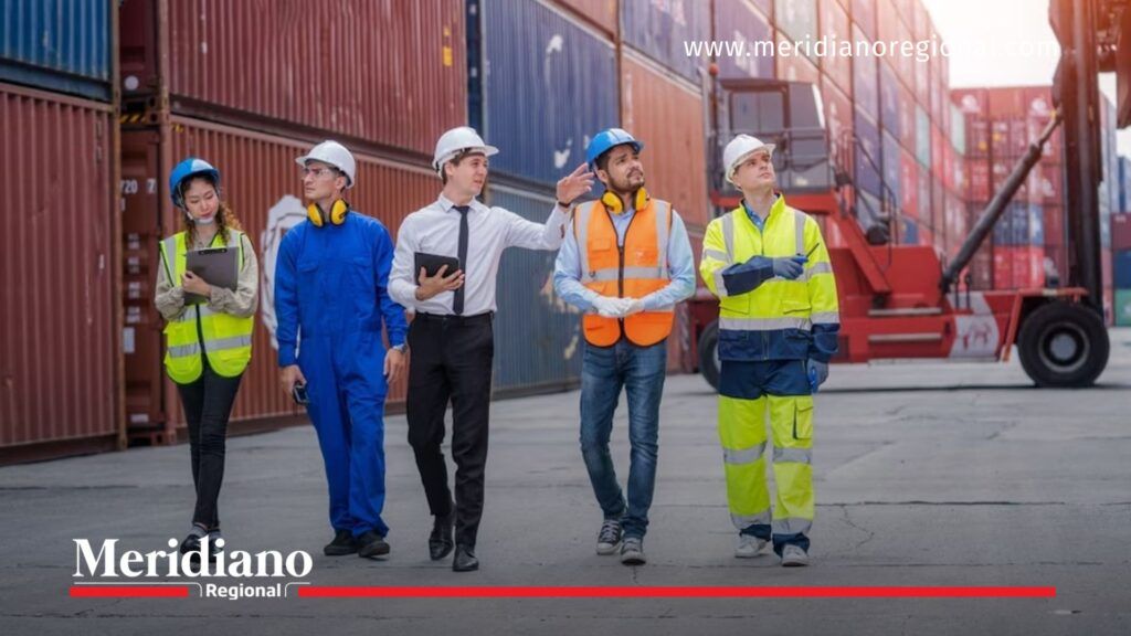 Jefe y trabajadores en medio de la reforma laboral - Meridiano Regional jefe y trabajadores en medio de la reforma laboral en Colombia con impacto en empresas y costos laborales