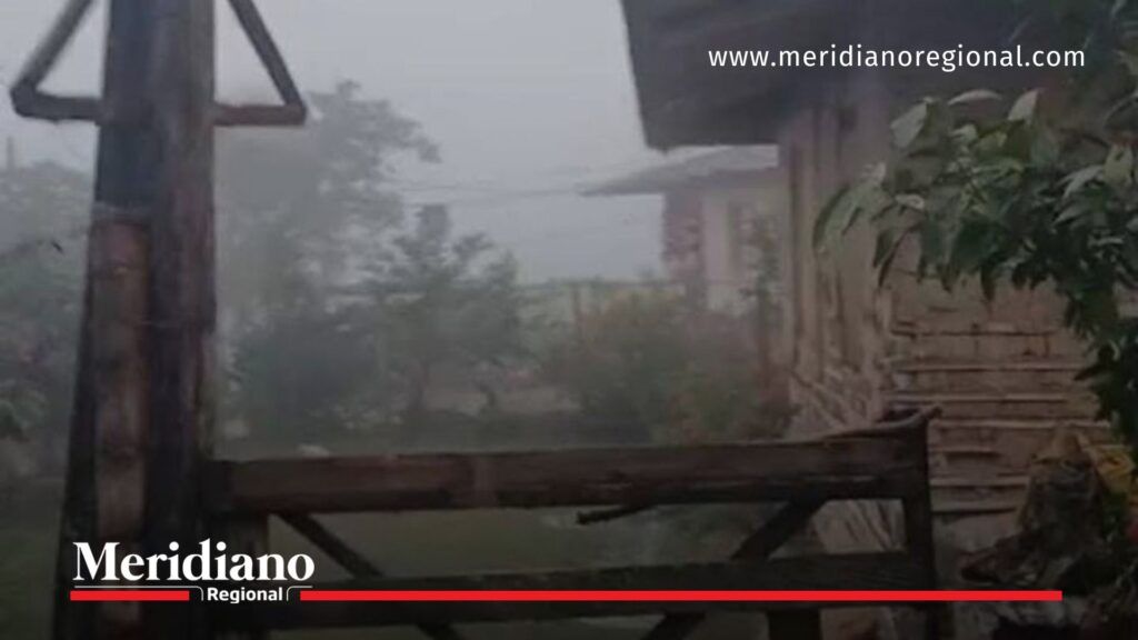 Masacre en Ginebra: investigación de Fiscalía y Policía - Meridiano Regional Autoridades de la Fiscalía y la Policía investigan la escena de la masacre en Ginebra, Valle del Cauca, tras el asesinato de tres personas