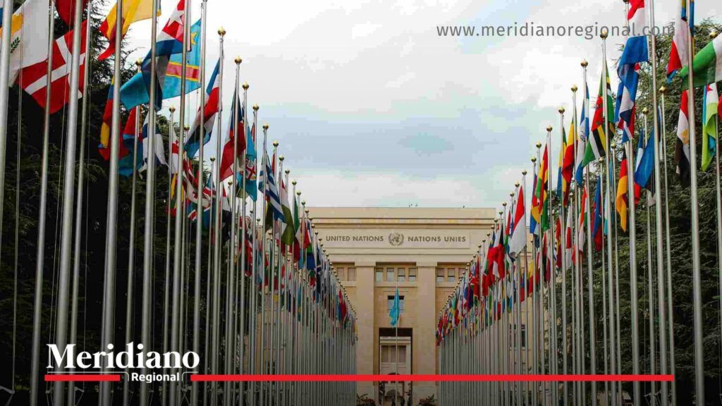 Sede principal de la ONU en Ginebra - Meridiano Regional sede principal de la ONU en Ginebra con banderas de varios países
