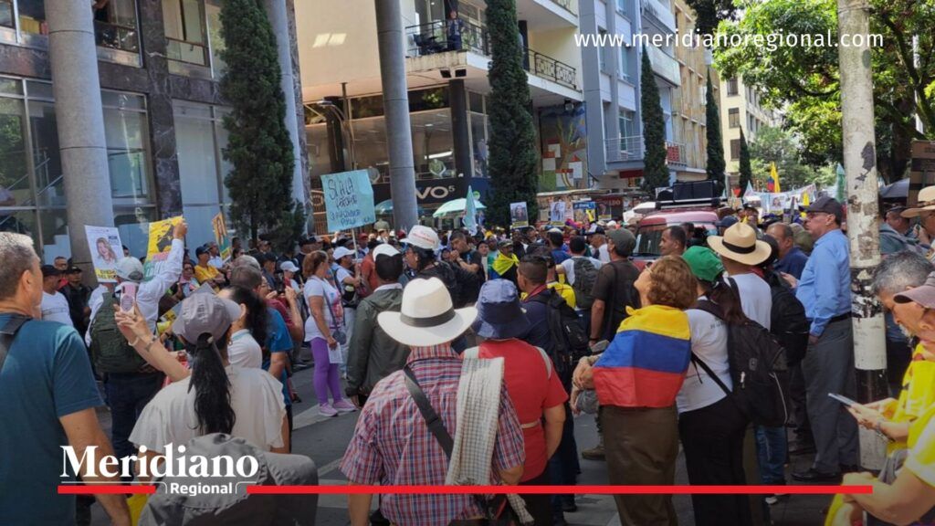 paro-docente-en-colombia - inicio-del-paro-en-risaralda - fecode - salud-del-magisterio - maestros-en-paro