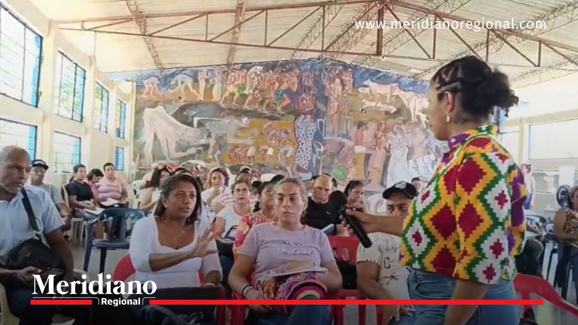 Docentes, directivos y comunidad del Valle del Patía participaron en un espacio de diálogo sobre la resignificación de los Proyectos Educativos Afrocolombianos, en el sur del Cauca.