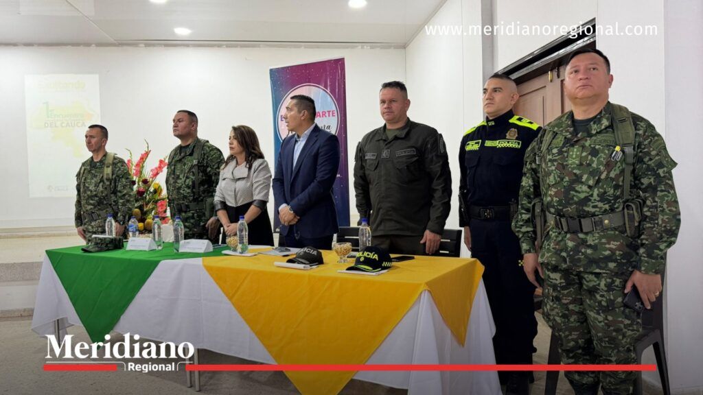 Gobernador del Cauca en el encuentro de liderazgo local - Meridiano Regional Gobernador del Cauca y autoridades militares y policiales en el encuentro departamental de secretarios de Gobierno para fortalecer el liderazgo local en el Cauca.