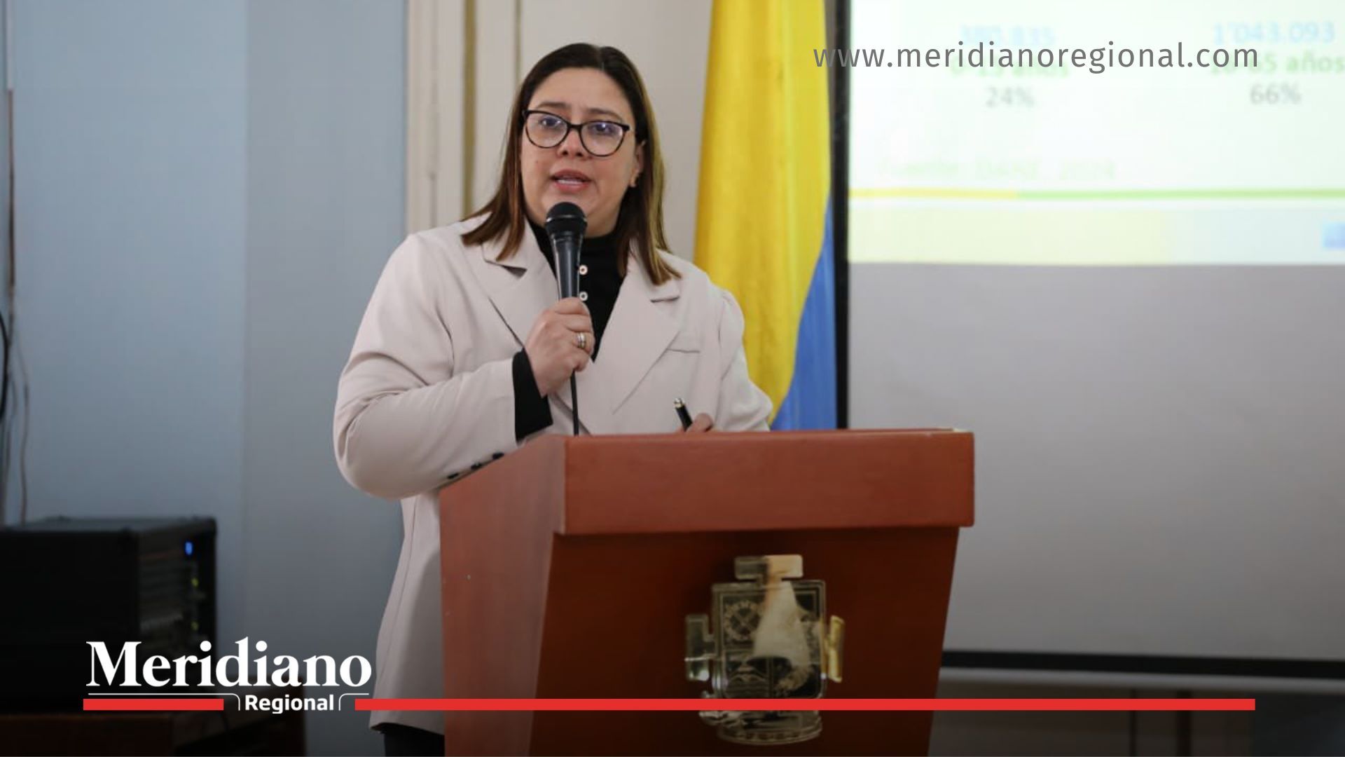La funcionaria de la Oficina Asesora de Planeación del Cauca expone los lineamientos de la modernización institucional ante entidades y ciudadanía.