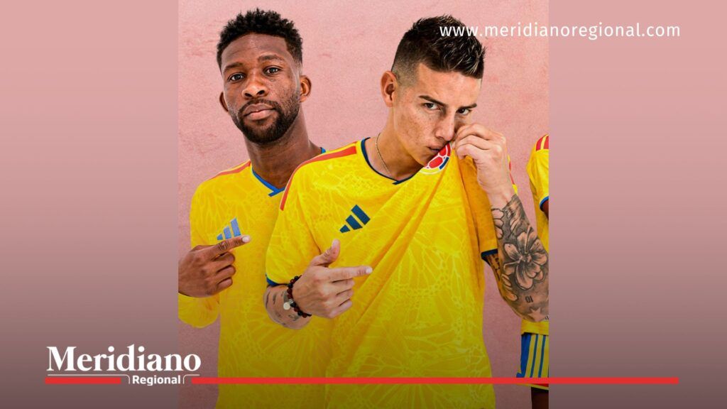 James Rodríguez presenta la nueva camiseta Selección Colombia - Meridiano Regional James Rodríguez y compañero mostrando la nueva camiseta de la Selección Colombia rumbo al Mundial 2026