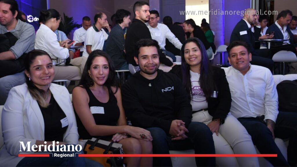representantes-empresas-evento-nido-distrito-de-innovacion-participantes-emprendimiento