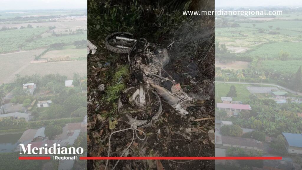 motocicleta policial destruida en asonada en Puerto Tejada - ataque a la Policía en Puerto Tejada - daños materiales - noticias Cauca