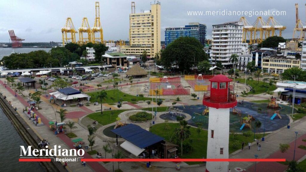 Panorámica del puerto de Buenaventura donde fueron incautadas 14 toneladas de cocaína en la operación de Antinarcóticos.